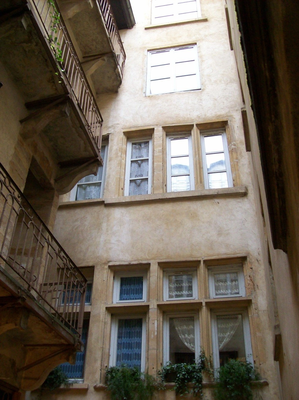 A SPASSO FRA I TRABOULES DI LIONE
